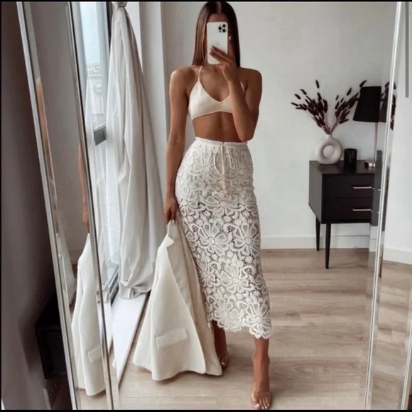 Sold - Picture 2 of 13